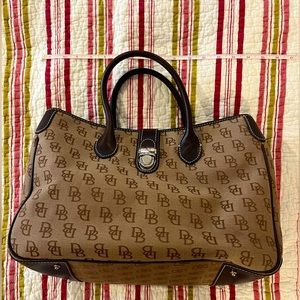 NWOT Dooney & Bourke “DB” brown tote bag.